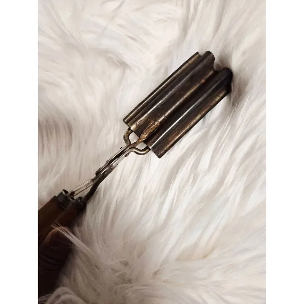 Vintage crimping iron